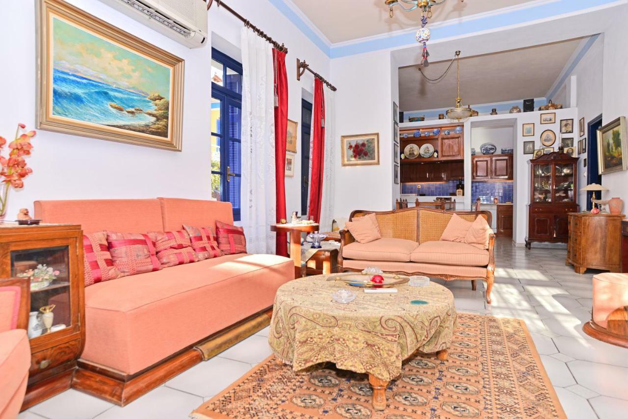 הוילה Traditional House At Aegina Port מראה חיצוני תמונה